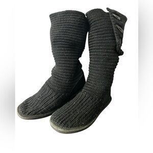 Bear paw knit boots